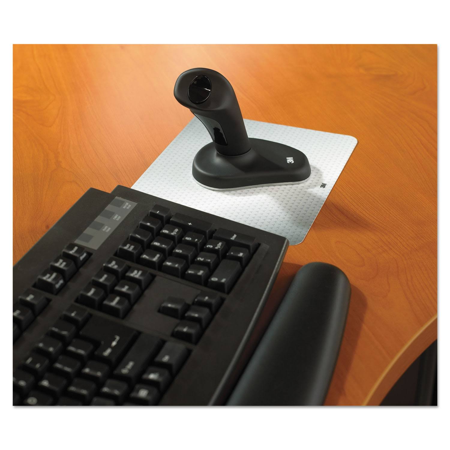 3M Ergonomic EM550GPS Wireless Optical Mouse, Black - Image 6